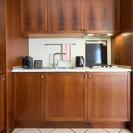 Apartamento -Luminosa 5 Stars With Balcony- Wifi Netflix 15 Minutes From Duomo Milán Exterior foto