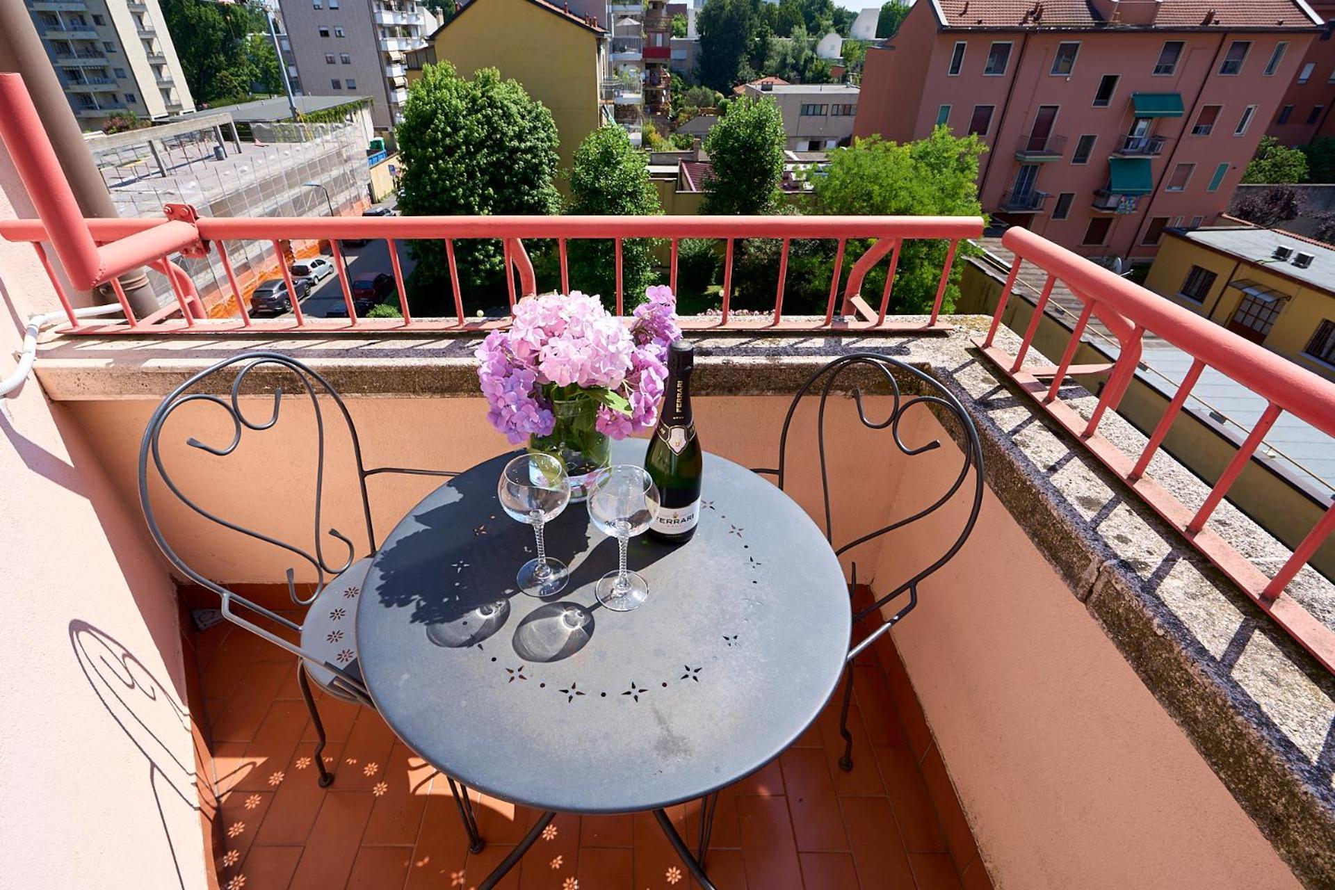 Apartamento -Luminosa 5 Stars With Balcony- Wifi Netflix 15 Minutes From Duomo Milán Exterior foto